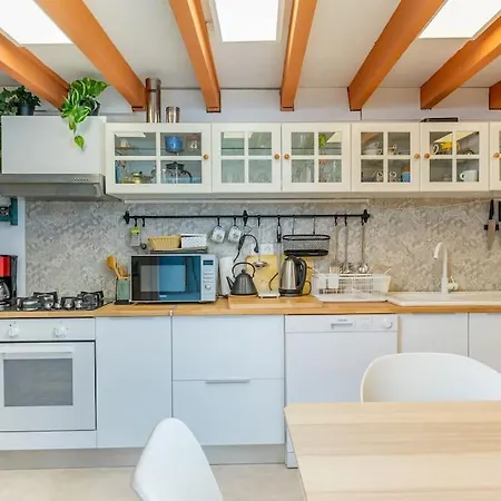 Appartement Duplex 4 Pers. Centre Avec Cour Privee Ensoleillee