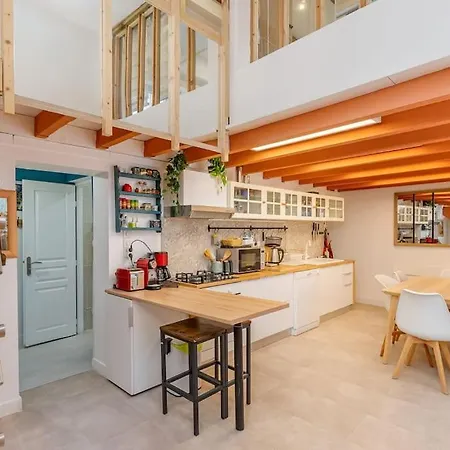 Appartement Duplex 4 Pers. Centre Avec Cour Privee Ensoleillee *
